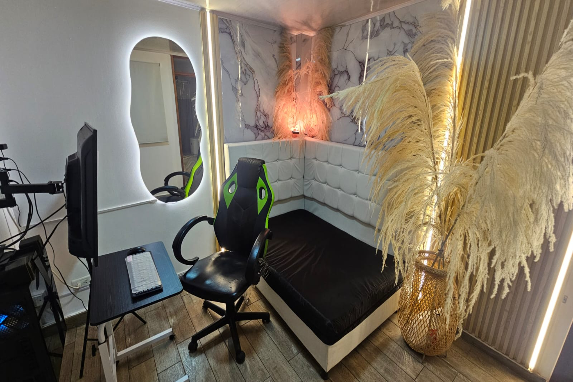 WhatsApp Image 2025-10-07 at 10.08.31 AM